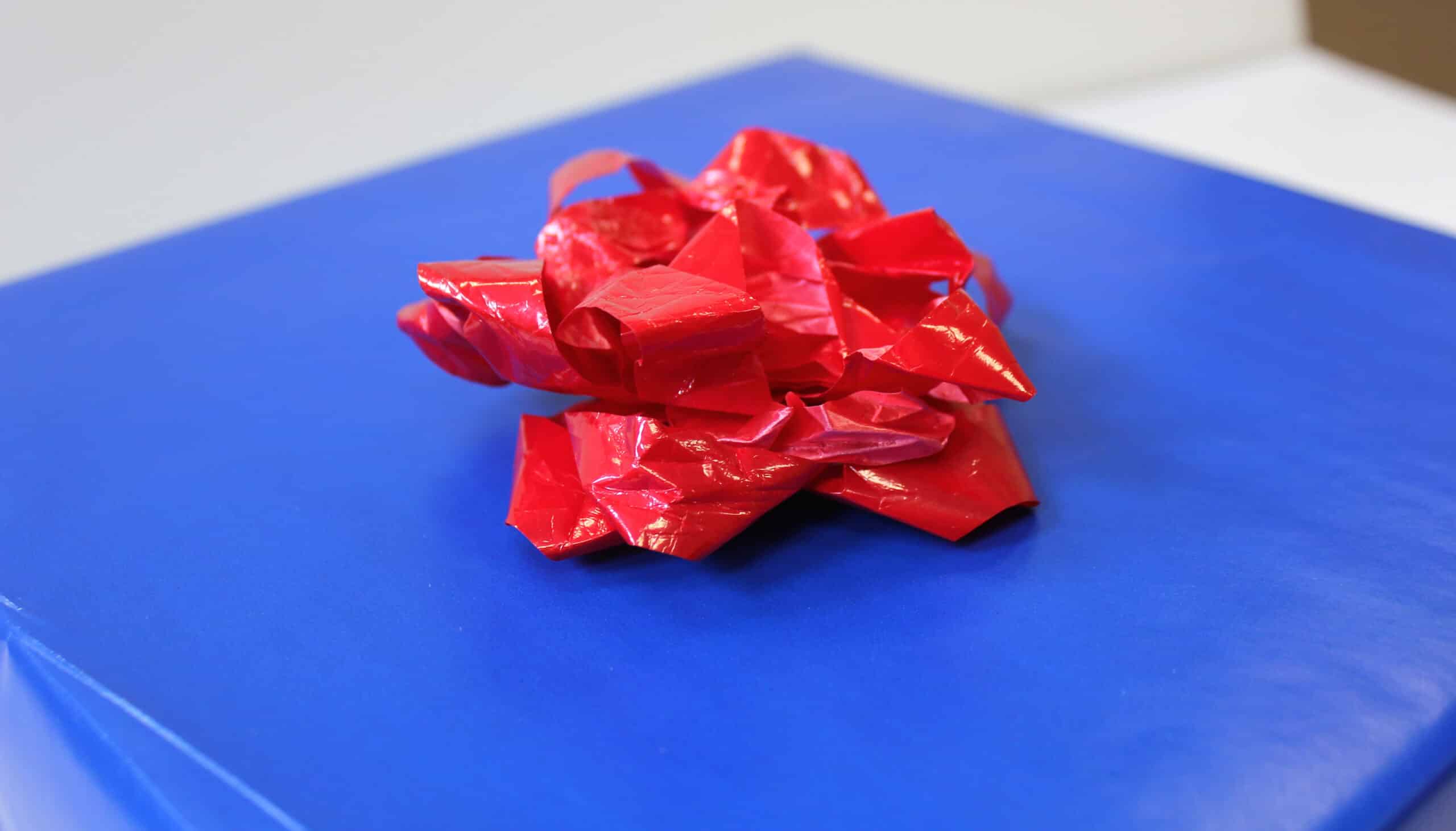 Present with overused bow - Strengthen student titles Present with overused bow - Strengthen student titles